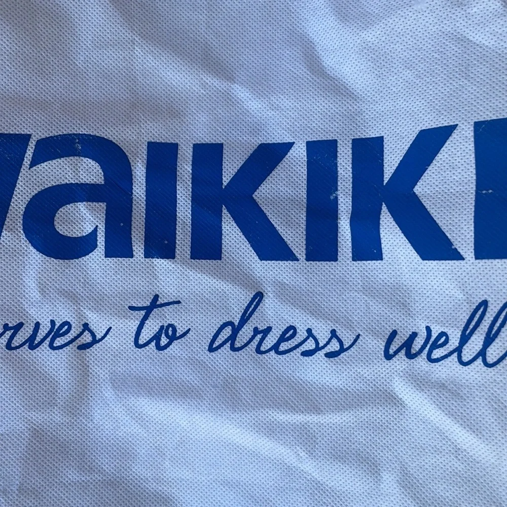 LC Waikiki Tote, Free With Another Purchase
